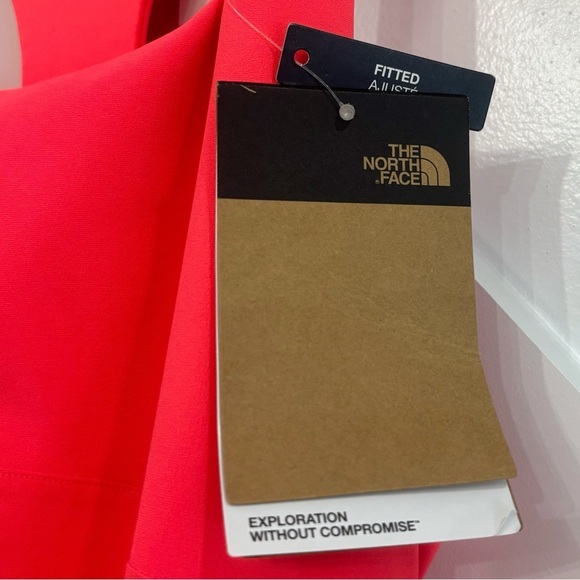 NWT North Face Women's Arque Hike Dress In Radiant Poppy Size Medium - Picture 5 of 5